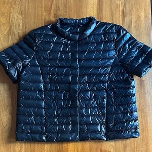 J. McLaughlin Kennedy Short Sleeve Puffer. Shiny Black. Size XL.